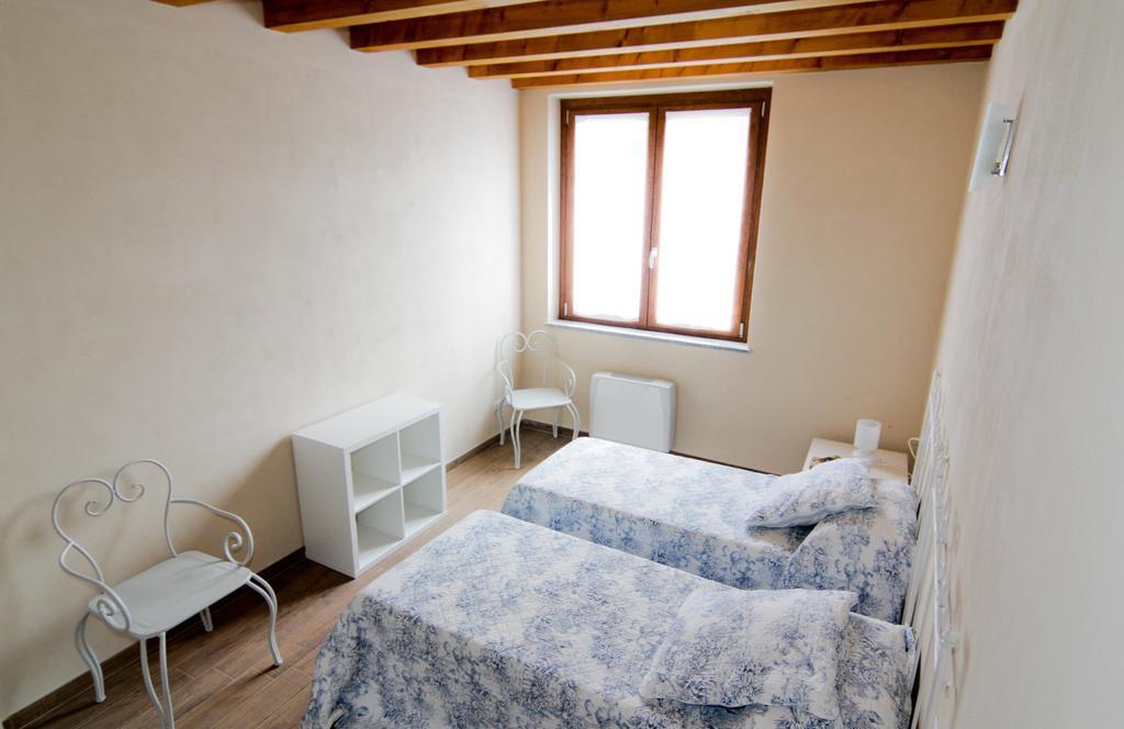 Agriturismo Cascina Della Fontana Lodi Room photo